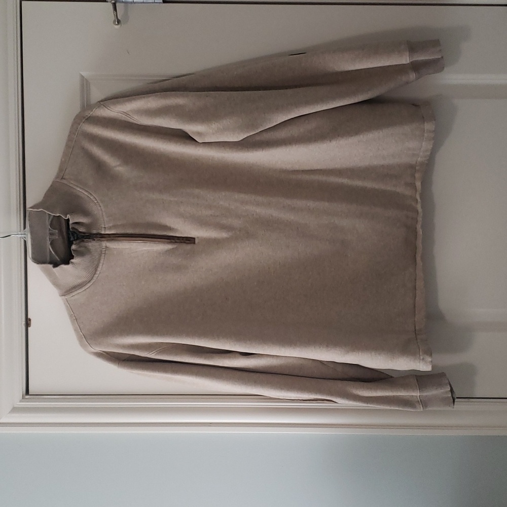 Men's Woolrich pullover size XL